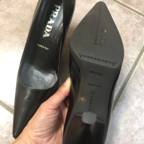 Prada Black Pumps size 6. Barely used - Picture 3 of 4